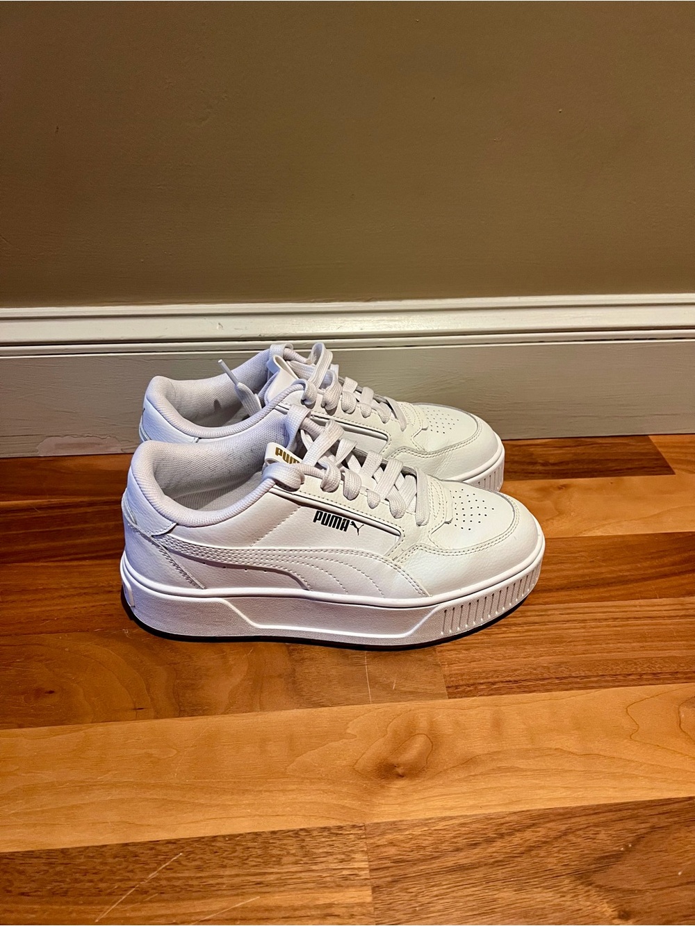 Puma White Platform Lace-Up Sneakers - Picture 4 of 7